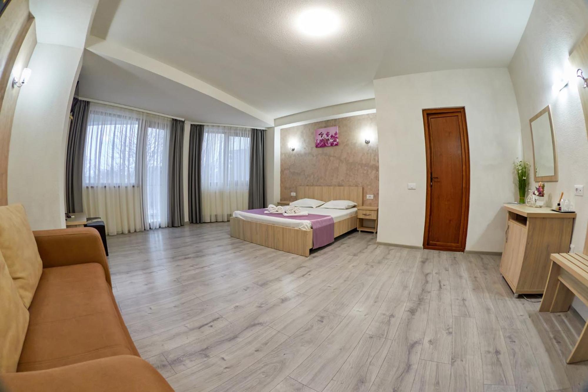 Hotel Coralis 데포리노드 외부 사진