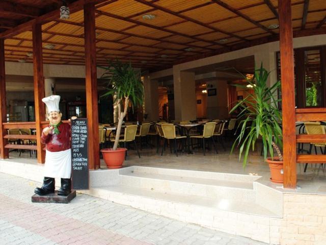 Hotel Coralis 데포리노드 외부 사진