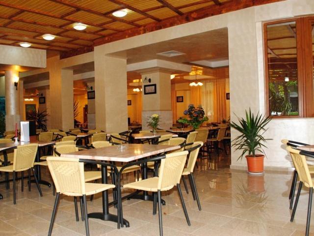 Hotel Coralis 데포리노드 외부 사진